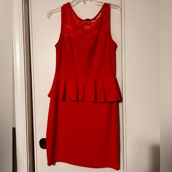 Coral Colored Lace Peplum Dress - Picture 3 of 5